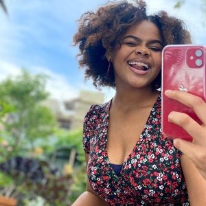 Meet your Posher, Cami